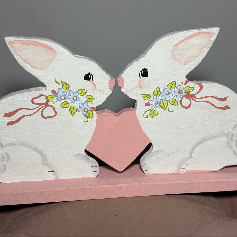 Decorative Wooden Bunny Pair with Pink Heart and Flowers
